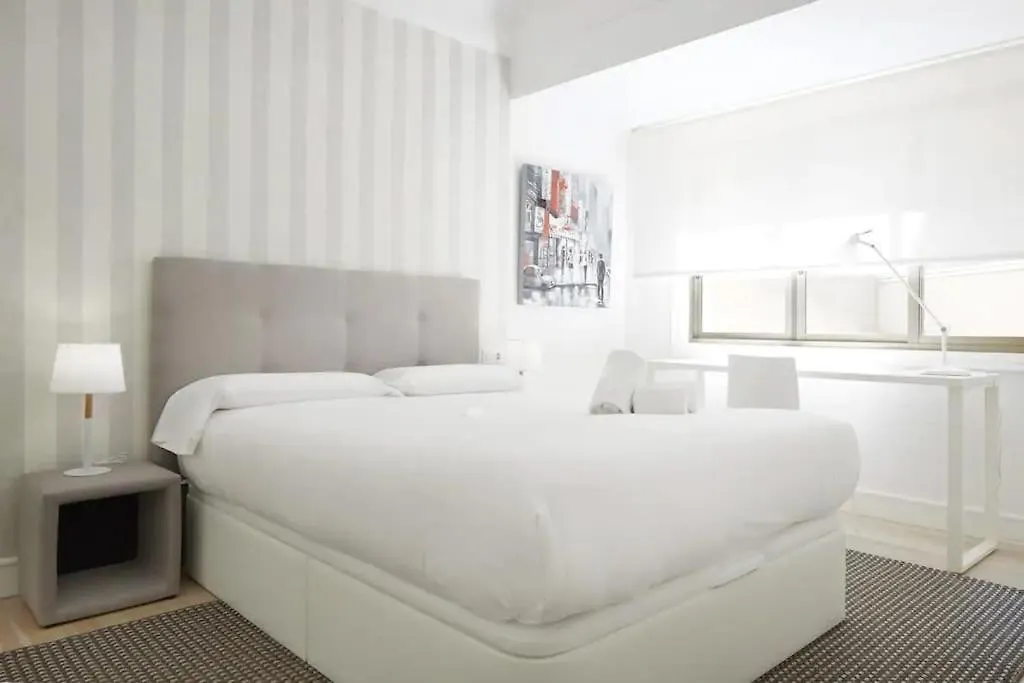 Apartamento Reformado Junto A La Playa De La Concha En Donostia-San Sebastian - Marina 4 0*,  Spagna