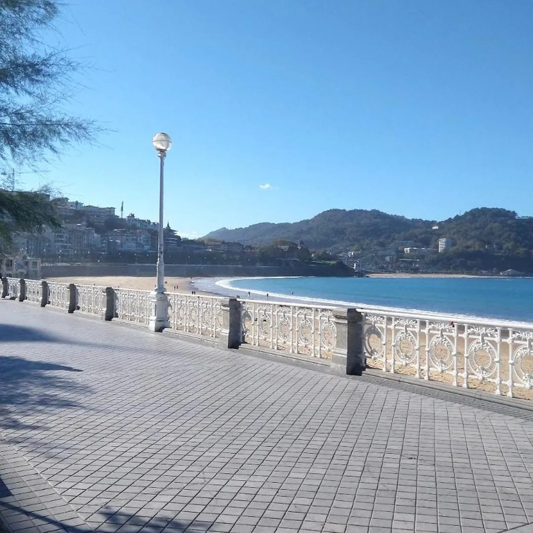 Appartamento Apartamento Reformado Junto A La Playa De La Concha En Donostia-San Sebastian - Marina 4